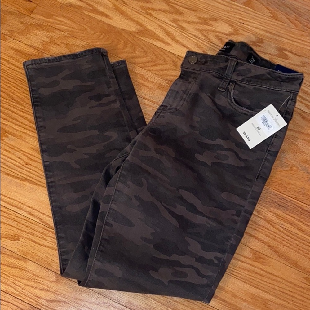 Lucky Brand Camo Jeans 28